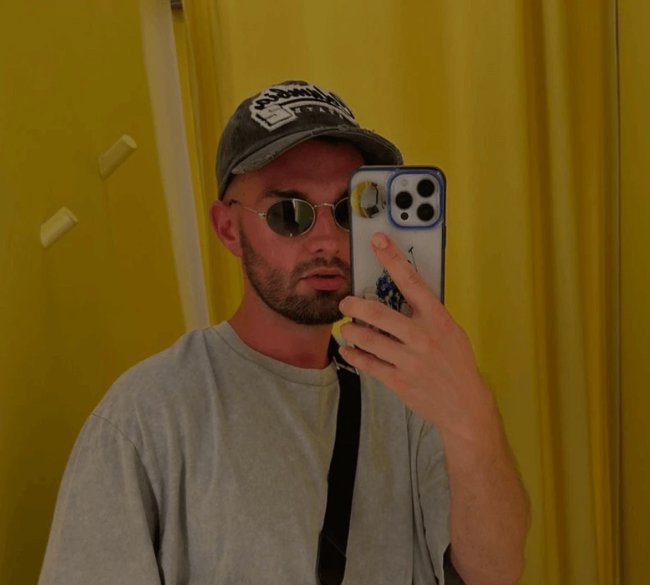 adryan recenzia idiomas del sol